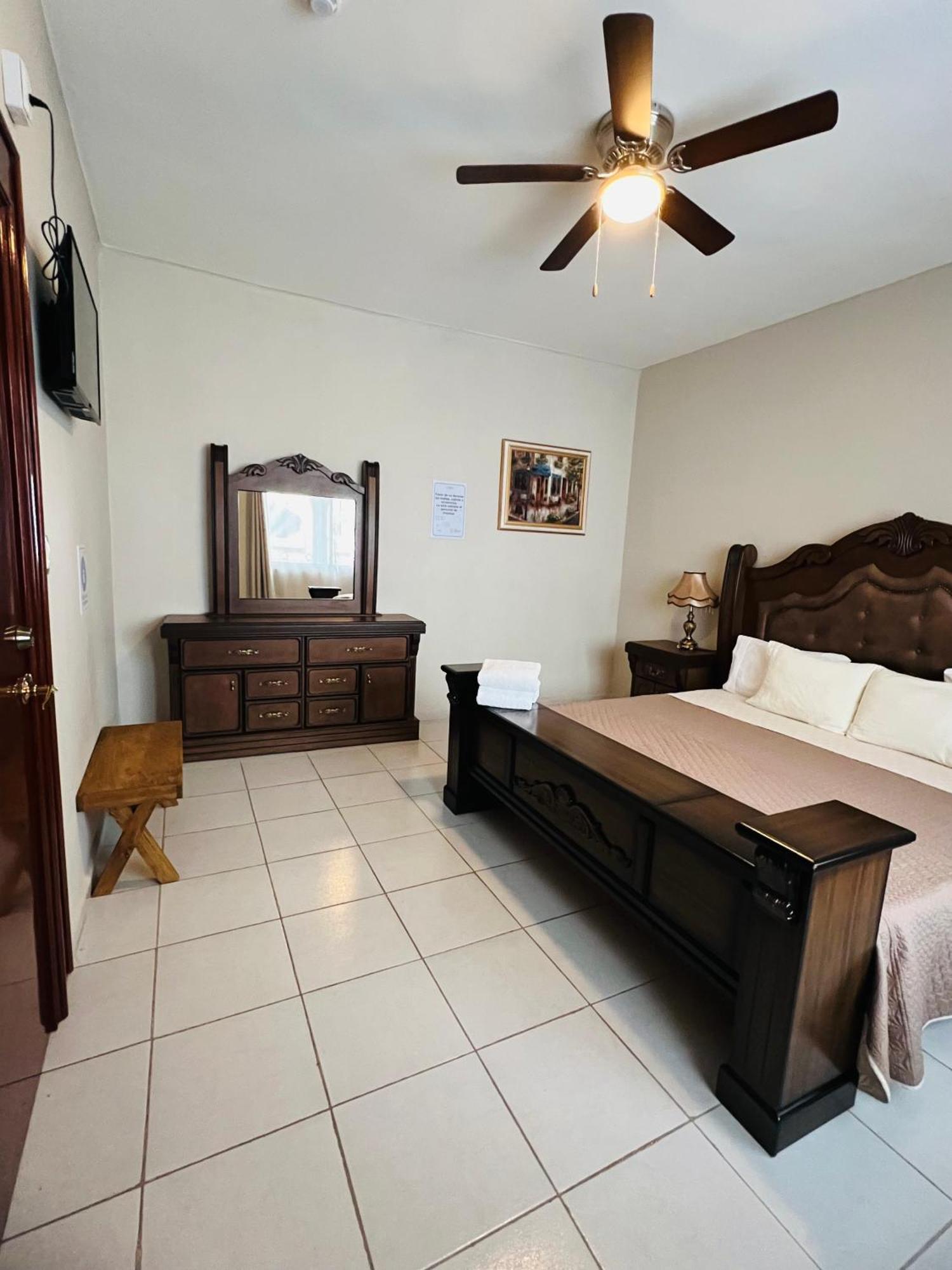 Hosteria Casa Marquez レオン エクステリア 写真